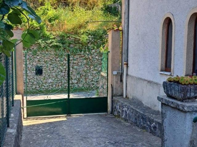 Appartamento in vendita a Agerola, Campania