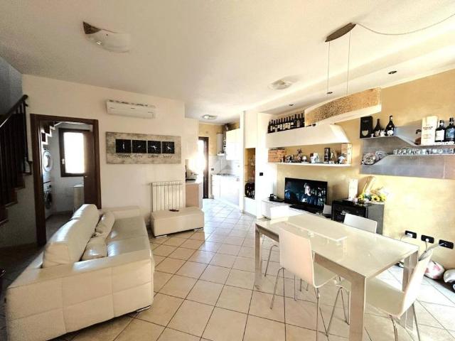 Villa Indipendente in vendita a Agliana, Pistoia