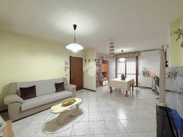 Appartamento in vendita a Agliana, Toscana