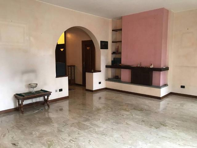Appartamento in vendita a Agrate Brianza, Lombardia