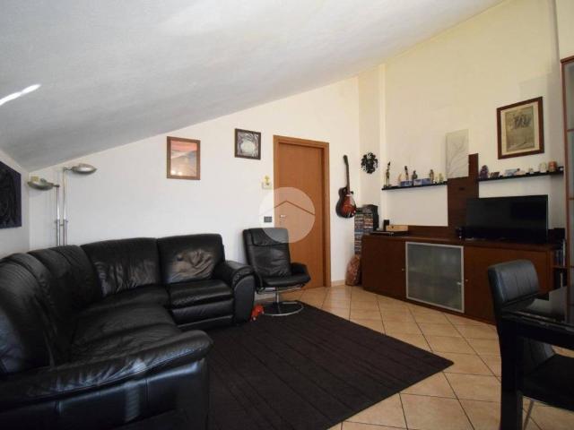 Appartamento in vendita a Agrate Brianza, Lombardia