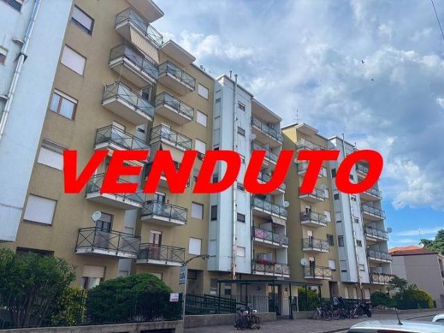 Appartamento in vendita a Agrate Brianza, Lombardia