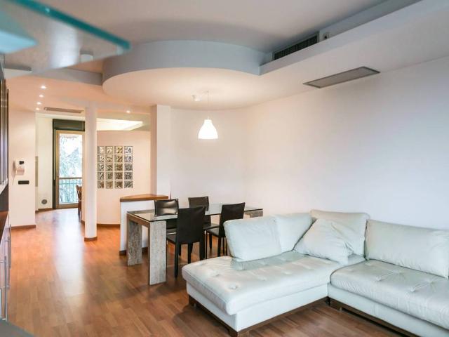 Appartamento in vendita a Agrate Brianza, Lombardia