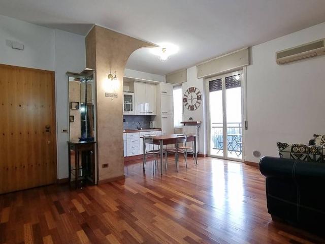 Appartamento in vendita a Agrate Brianza, Lombardia