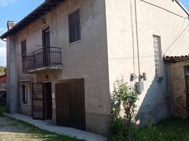 Villa Indipendente in vendita a Conturbia, Agrate Conturbia