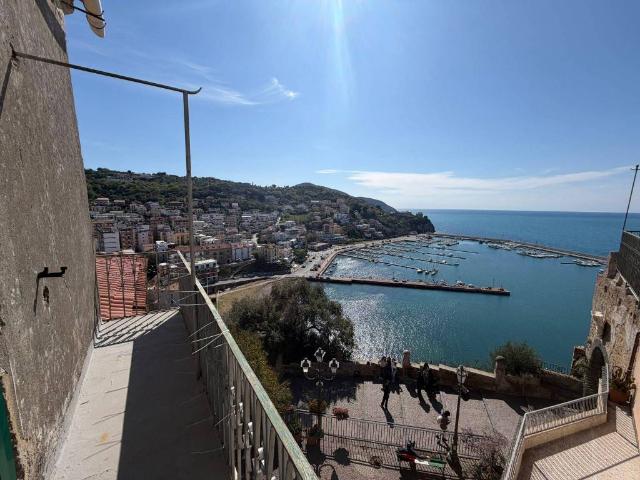 Appartamento in vendita a Borgo Medievale, Agropoli