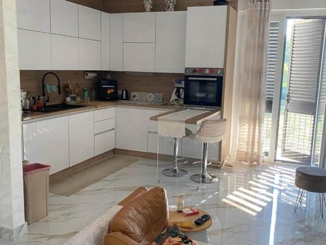 Appartamento in vendita a Laureana Cilento, Salerno