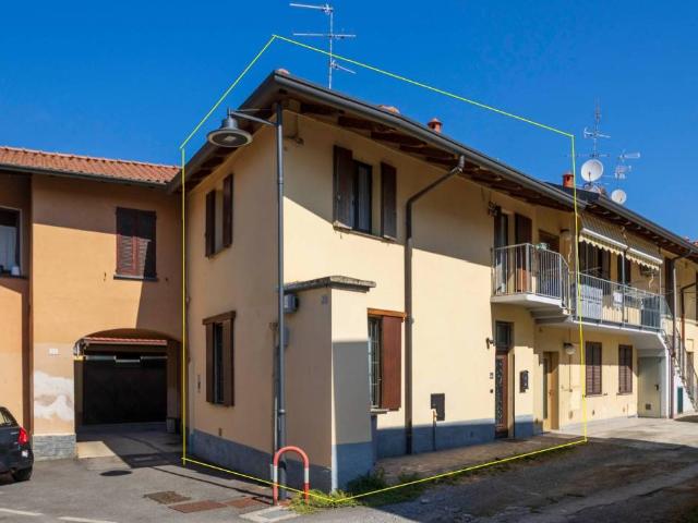 Appartamento in vendita a Aicurzio, Monza e della Brianza