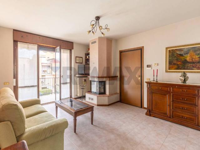 Appartamento in vendita a Airuno, Lombardia