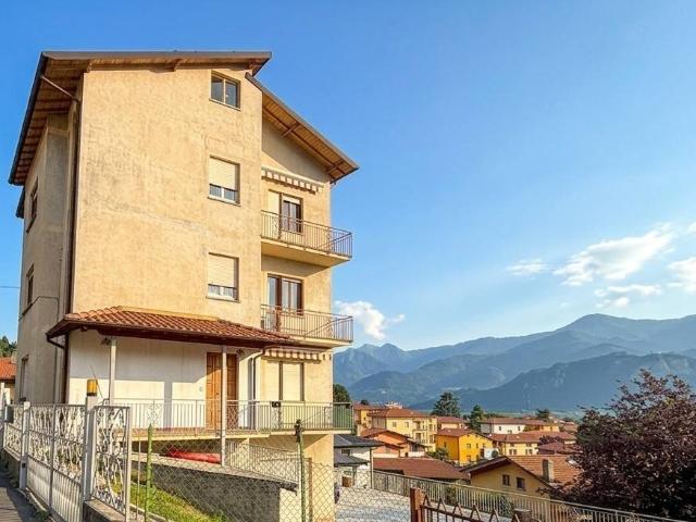 Appartamento in vendita a Airuno, Lombardia