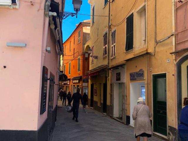 Appartamento in vendita a Alassio, Liguria