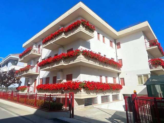 Appartamento in vendita a Villa Fiore, Alba Adriatica