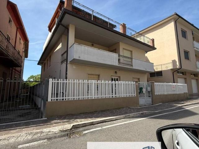 Appartamento in vendita a Alba Adriatica, Teramo