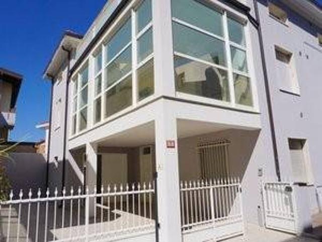 Appartamento in vendita a Alba Adriatica, Teramo