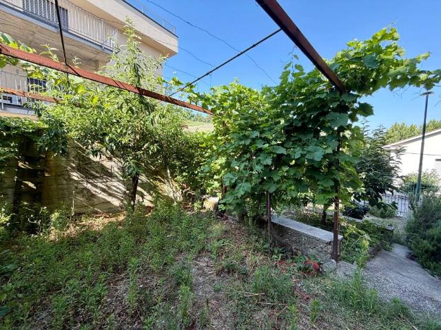 Appartamento in vendita a Alba, Cuneo