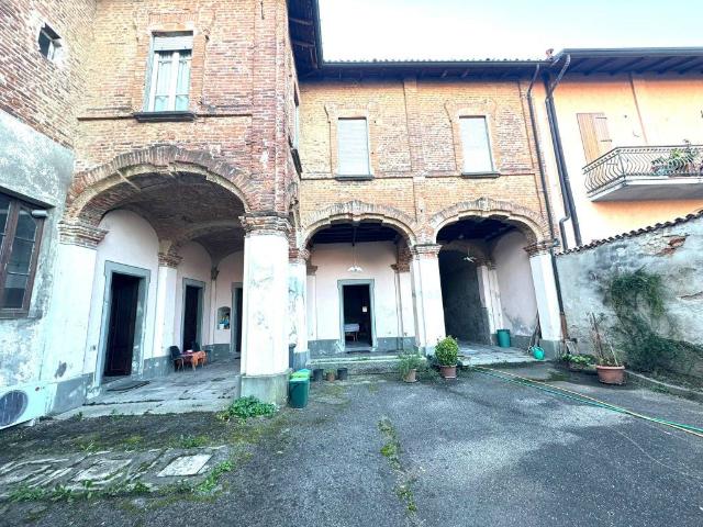 Appartamento in vendita a Albairate, Lombardia