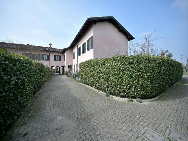 Appartamento in vendita a Albairate, Lombardia