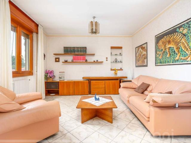 Appartamento in vendita a Albairate, Lombardia