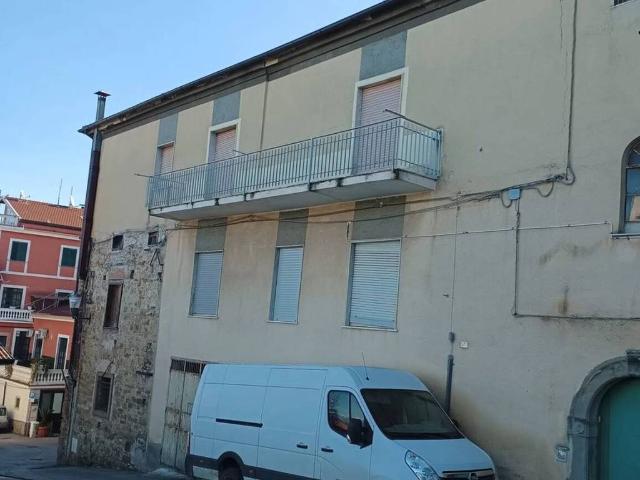Appartamento in vendita a Albanella, Campania