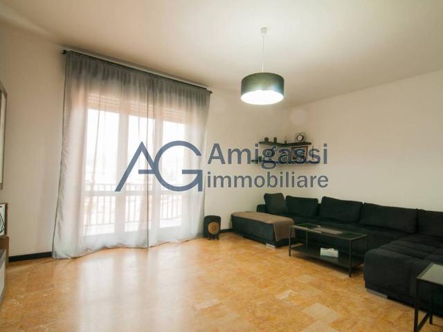 Appartamento in vendita a Albano Sant'alessandro, Lombardia