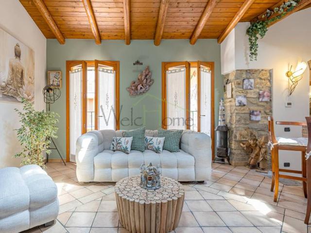 Appartamento in vendita a Carcano, Albavilla