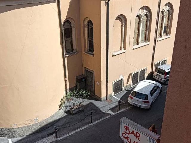 Appartamento in vendita a Carcano, Albavilla