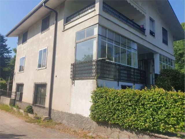 Appartamento in vendita a Carcano, Albavilla