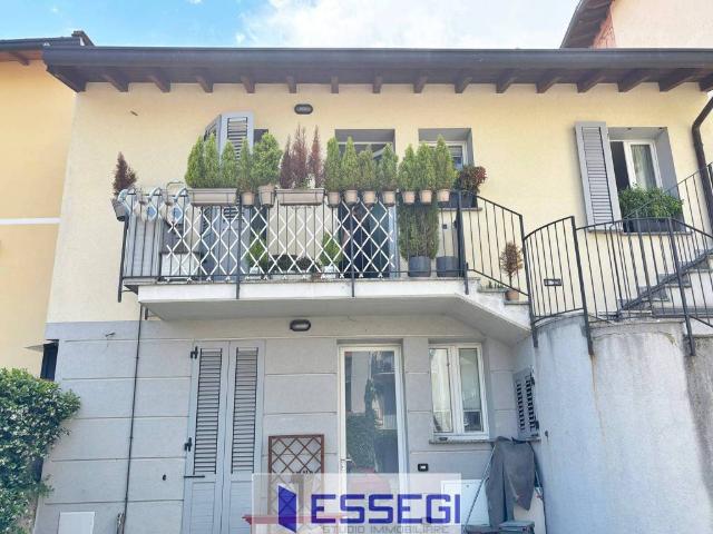 Appartamento in vendita a Carcano, Albavilla