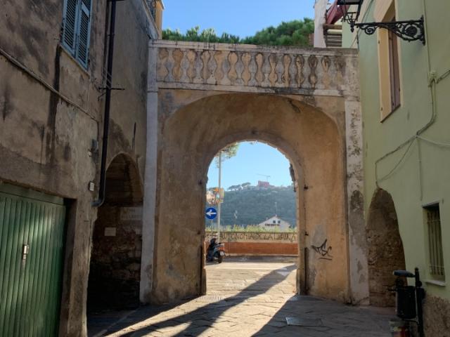 Appartamento in vendita a Albenga, Liguria
