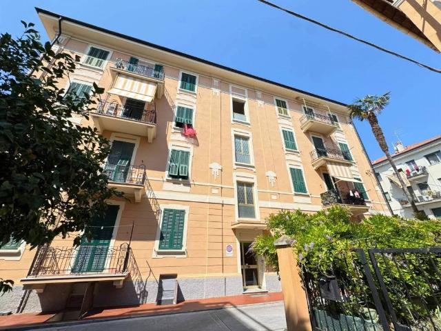 Appartamento in vendita a Albenga, Liguria