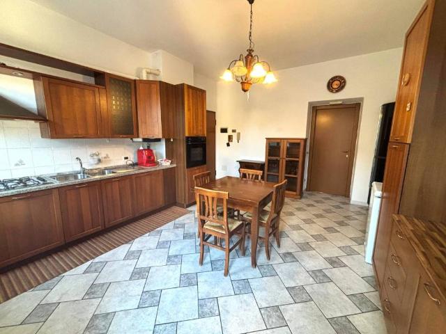 Appartamento in vendita a Albenga, Liguria