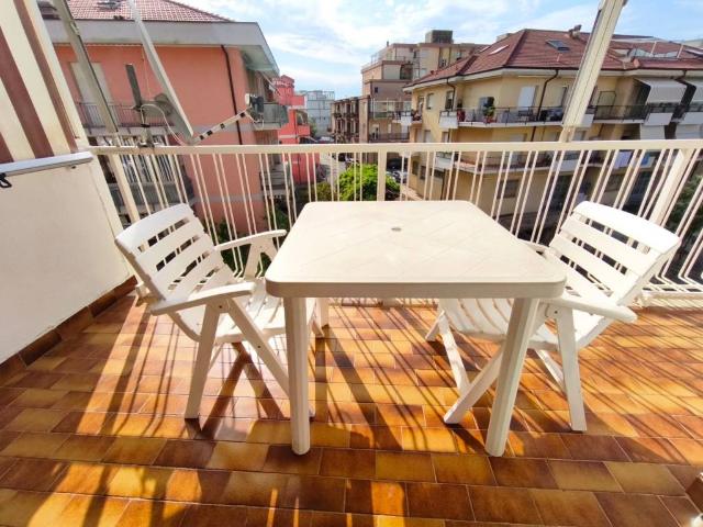 Appartamento in vendita a Albenga, Liguria