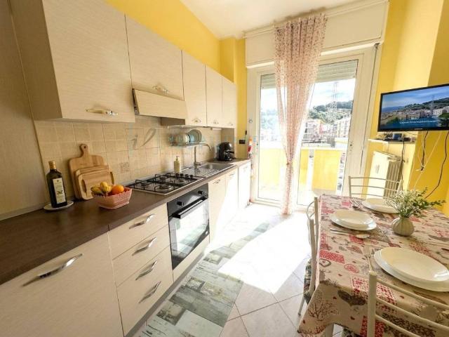 Appartamento in vendita a Albenga, Liguria