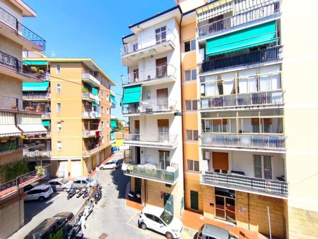 Appartamento in vendita a Albenga, Liguria