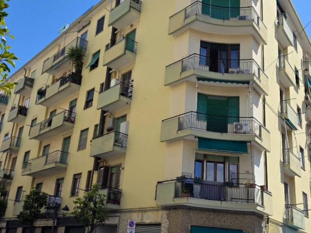 Appartamento in vendita a Albenga, Liguria