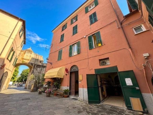 Appartamento in vendita a Albenga, Liguria