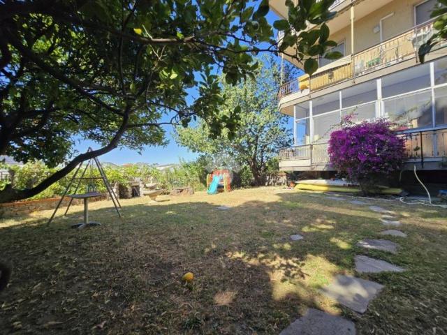 Appartamento in vendita a Albenga, Liguria