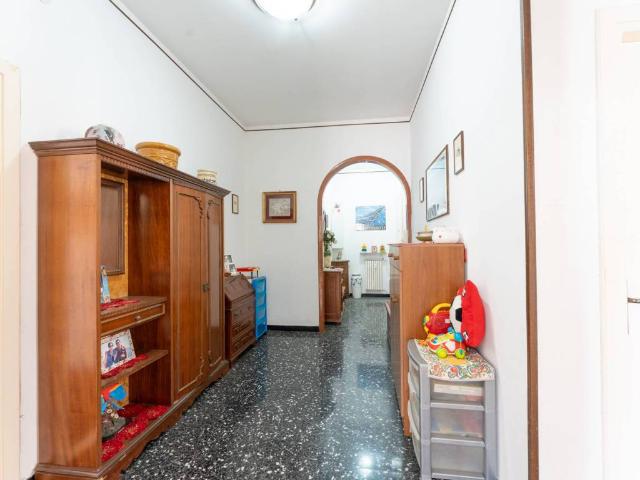 Appartamento in vendita a Albenga, Liguria