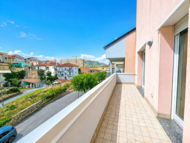 Appartamento in vendita a Bastia, Albenga