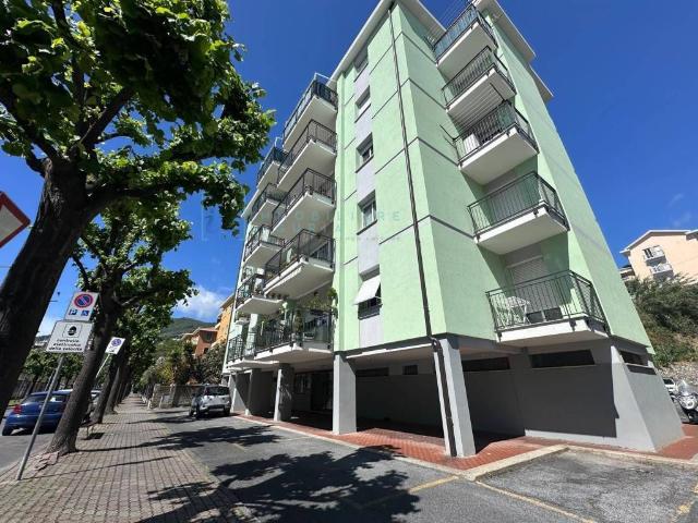 Appartamento in vendita a Vadino, Albenga