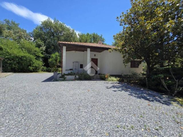 Villa Indipendente in vendita a Albenga, Liguria