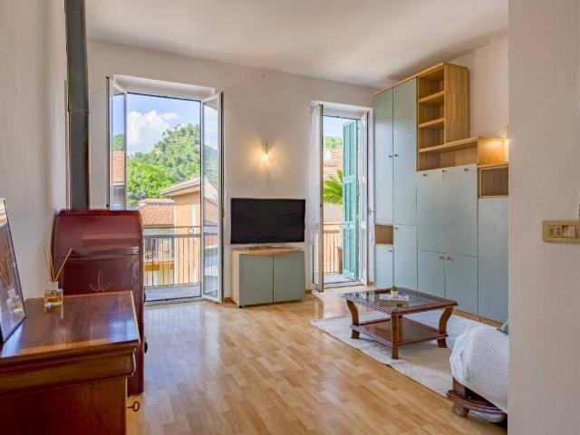 Appartamento in vendita a Albenga, Liguria