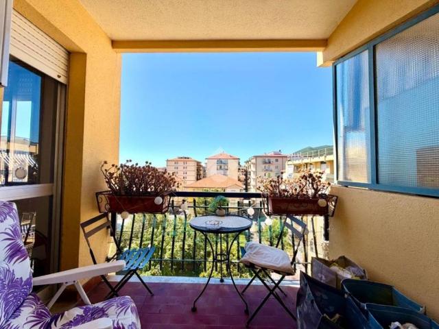 Appartamento in vendita a Albenga, Liguria