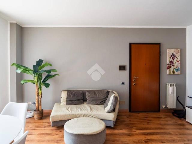 Appartamento in vendita a Albiate, Lombardia