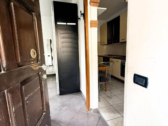 Appartamento in vendita a Albiate, Lombardia