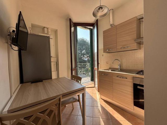 Appartamento in vendita a Albiate, Lombardia
