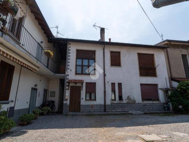 Appartamento in vendita a Albiate, Lombardia