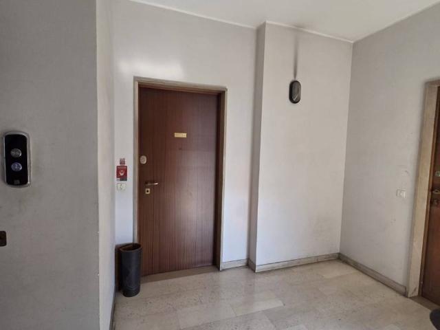 Appartamento in vendita a Albiate, Lombardia