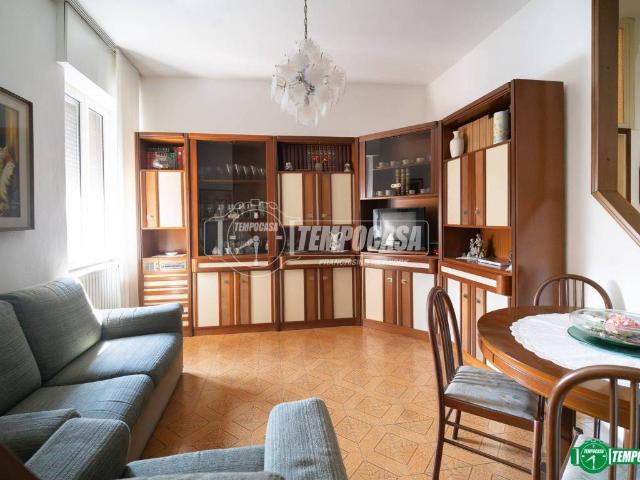 Appartamento in vendita a Albiate, Lombardia