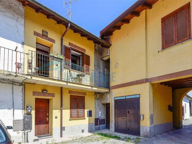Appartamento in vendita a Albiate, Lombardia